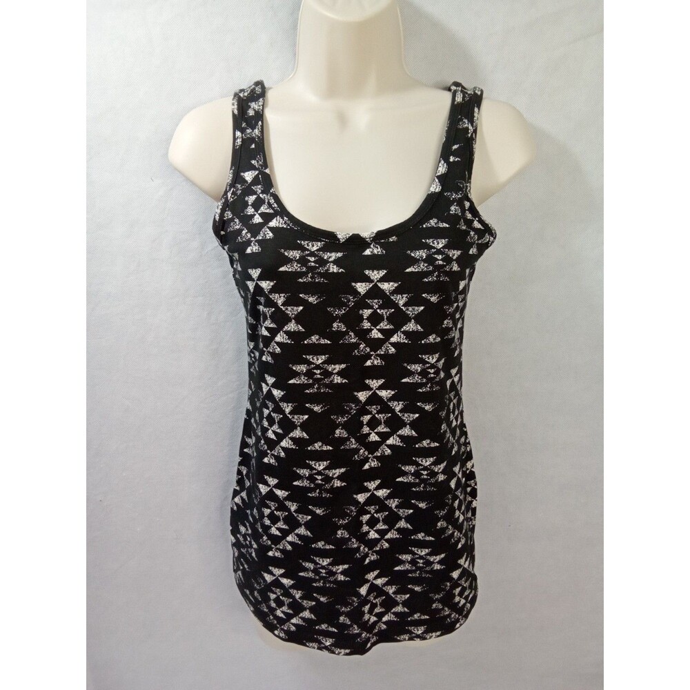 Maurices black‎ and white size sm tank top
